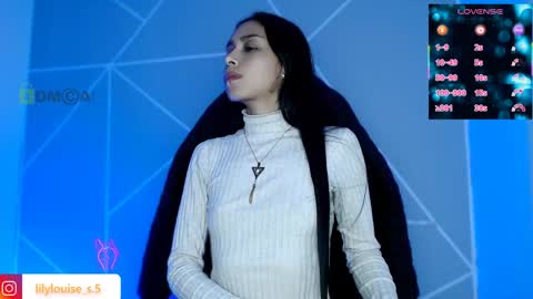 Liliana louise online show from April 29, 2026, 9:57 am