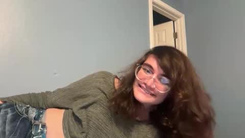 lilylustwell online show from April 11, 2026, 1:10 am