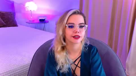 Rose online show from September 19, 2025, 5:31 am