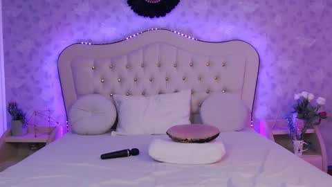      online show from March 8, 2025, 10:22 am