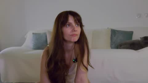 Lily online show from February 16, 2026, 9:44 pm