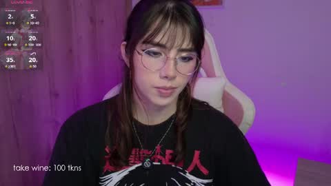 Snapshot of lilyrouse_ chatting on June 19, 2026, 4:28 am lily help me to collect more cosplay online show from June 19, 2026, 4:28 am