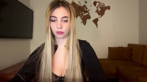 Lily online show from March 24, 2026, 5:51 pm