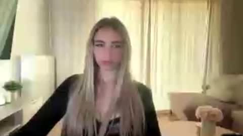 Snapshot of lilysweetgirl chatting on June 17, 2026, 4:30 pm Lily online show from June 17, 2026, 4:30 pm