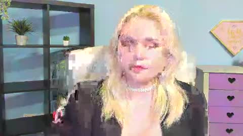 Snapshot of lilysweetxo chatting on February 14, 2026, 2:47 pm Lily online show from February 14, 2026, 2:47 pm