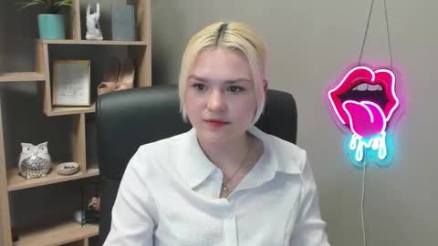 Snapshot of lilysweetxo chatting on February 27, 2026, 4:29 pm Lily online show from February 27, 2026, 4:29 pm