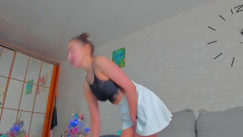 Snapshot of lilyt_007 chatting on December 18, 2024, 2:53 am lilyt_007 online show from December 18, 2024, 2:53 am