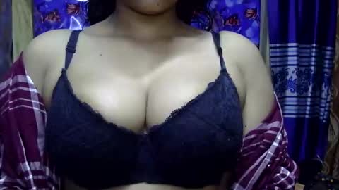 limaakter246618 online show from January 17, 2026, 9:58 am