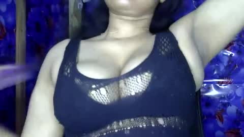 limaakter246618 online show from March 22, 2026, 4:43 pm