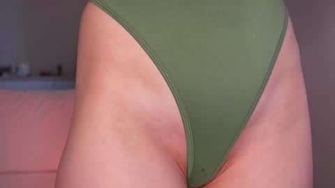 limy_sweet online show from February 8, 2025, 7:04 am