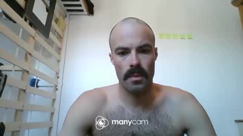 limyisgoddess32 online show from April 5, 2026, 12:02 pm