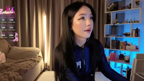 Lin Use menu to play with me  online show from June 7, 2026, 6:11 pm