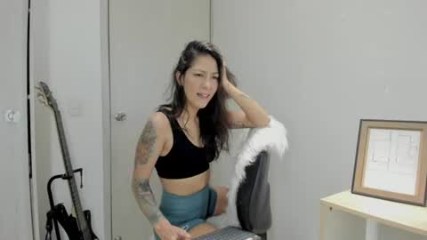 Lina Mandarina online show from June 11, 2026, 4:27 pm