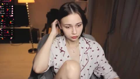 Scarlet online show from March 19, 2026, 10:36 pm