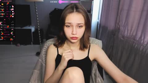 Scarlet online show from April 1, 2026, 11:22 am