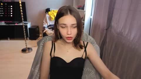 Scarlet online show from May 29, 2026, 10:57 am