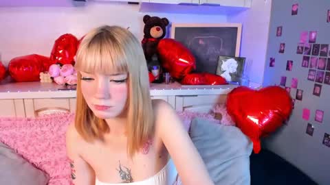 Snapshot of lina_blueeyed chatting on February 10, 2025, 8:09 am Lina blueeyed    GMT3 1100-1700 Mon Wed Thu Sat Sun online show from February 10, 2025, 8:09 am