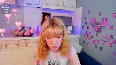 Snapshot of lina_blueeyed chatting on March 6, 2025, 8:08 am Lina blueeyed    GMT3 1100-1700 Mon Wed Thu Sat Sun online show from March 6, 2025, 8:08 am