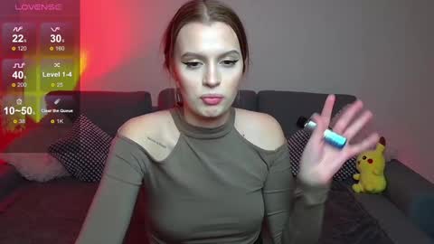 Snapshot of lina_bush chatting on December 15, 2024, 9:20 pm lina_bush online show from December 15, 2024, 9:20 pm