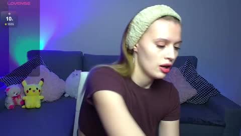 Snapshot of lina_bush chatting on January 22, 2025, 1:00 pm lina_bush online show from January 22, 2025, 1:00 pm