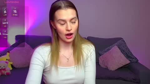 Snapshot of lina_bush chatting on February 2, 2025, 5:10 am lina_bush online show from February 2, 2025, 5:10 am