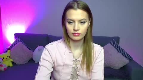 Snapshot of lina_bush chatting on February 27, 2025, 2:10 pm lina_bush online show from February 27, 2025, 2:10 pm