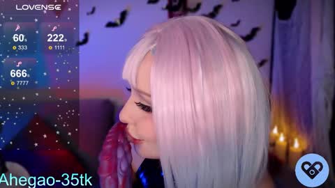 Snapshot of lina_diva chatting on November 5, 2025, 9:59 pm Hey im Lina Ur cosplay waifu online show from November 5, 2025, 9:59 pm