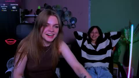 lina_fox12 online show from October 7, 2025, 12:30 am