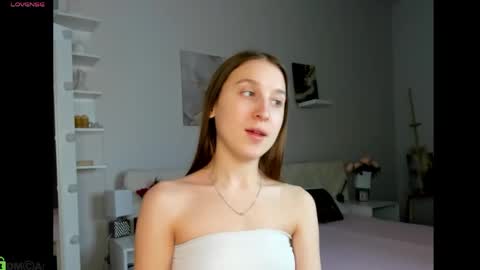 lina_massey online show from April 21, 2026, 12:34 am