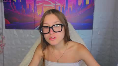 Snapshot of lina_massey chatting on July 1, 2026, 12:34 am lina_massey online show from July 1, 2026, 12:34 am