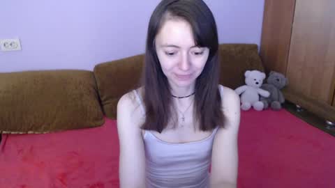 Lina Rouge online show from May 28, 2026, 2:42 am