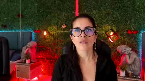 Snapshot of linagh chatting on June 30, 2026, 11:22 am Lina online show from June 30, 2026, 11:22 am