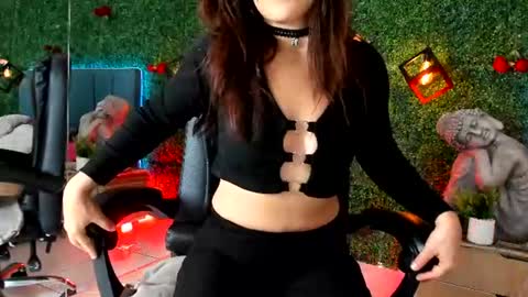 Snapshot of linagh chatting on July 6, 2026, 11:18 am Lina online show from July 6, 2026, 11:18 am