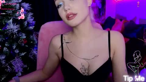 I am Lina online show from January 15, 2026, 6:33 pm