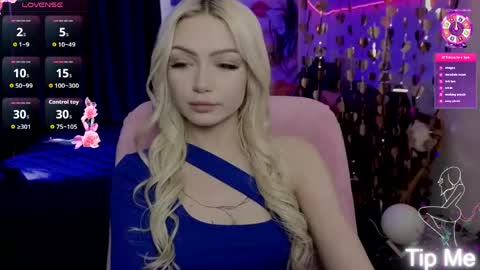 Snapshot of linalirian chatting on April 27, 2026, 10:02 am I am Lina online show from April 27, 2026, 10:02 am