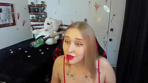 Snapshot of linatruly chatting on October 23, 2025, 9:35 pm Lina online show from October 23, 2025, 9:35 pm