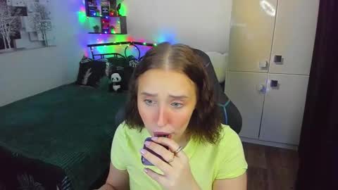 Lina online show from March 2, 2026, 10:16 pm