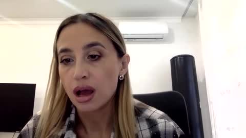 linavora online show from February 13, 2026, 11:39 am