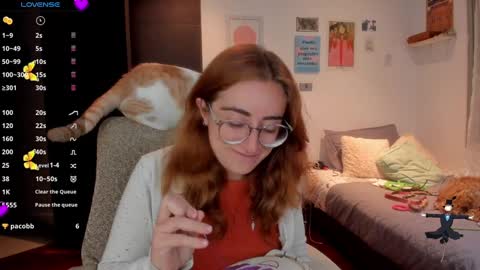 Snapshot of linda_giggle chatting on December 3, 2024, 11:02 pm Giggles  online show from December 3, 2024, 11:02 pm