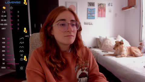 Snapshot of linda_giggle chatting on December 13, 2024, 9:52 pm Giggles  online show from December 13, 2024, 9:52 pm