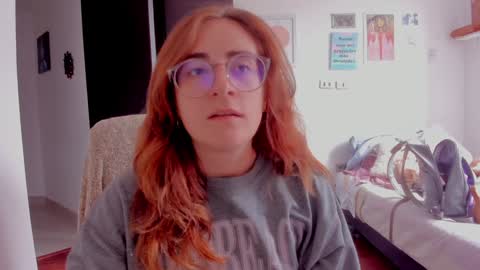 Snapshot of linda_giggle chatting on January 6, 2025, 5:06 pm Giggles  online show from January 6, 2025, 5:06 pm