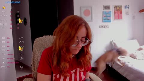 Snapshot of linda_giggle chatting on January 7, 2025, 10:08 pm Giggles  online show from January 7, 2025, 10:08 pm