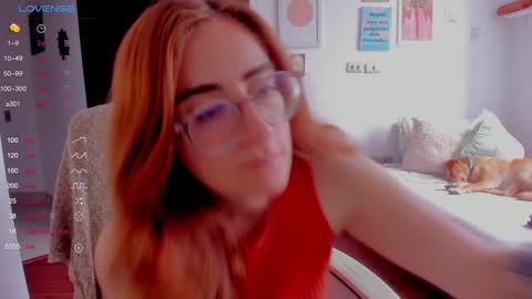Snapshot of linda_giggle chatting on January 9, 2025, 2:18 pm Giggles  online show from January 9, 2025, 2:18 pm