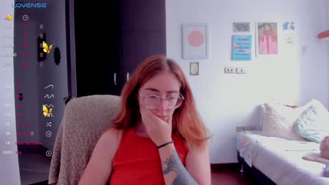 Snapshot of linda_giggle chatting on January 9, 2025, 5:22 pm Giggles  online show from January 9, 2025, 5:22 pm