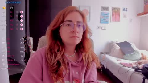 Snapshot of linda_giggle chatting on January 10, 2025, 5:24 pm Giggles  online show from January 10, 2025, 5:24 pm