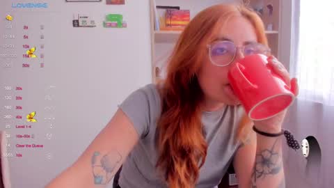 Snapshot of linda_giggle chatting on February 23, 2025, 6:01 pm Giggles  online show from February 23, 2025, 6:01 pm