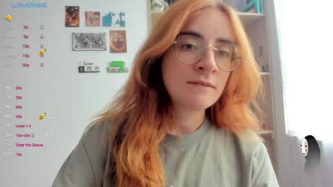 Snapshot of linda_giggle chatting on March 9, 2025, 2:10 pm Giggles  online show from March 9, 2025, 2:10 pm