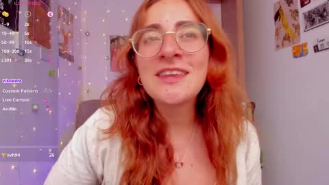 Snapshot of linda_giggle chatting on September 30, 2025, 2:55 pm Giggles  online show from September 30, 2025, 2:55 pm