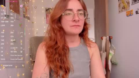Snapshot of linda_giggle chatting on October 13, 2025, 4:07 pm Giggles  online show from October 13, 2025, 4:07 pm