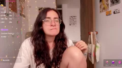 Snapshot of linda_giggle chatting on October 25, 2025, 3:07 pm Giggles  online show from October 25, 2025, 3:07 pm